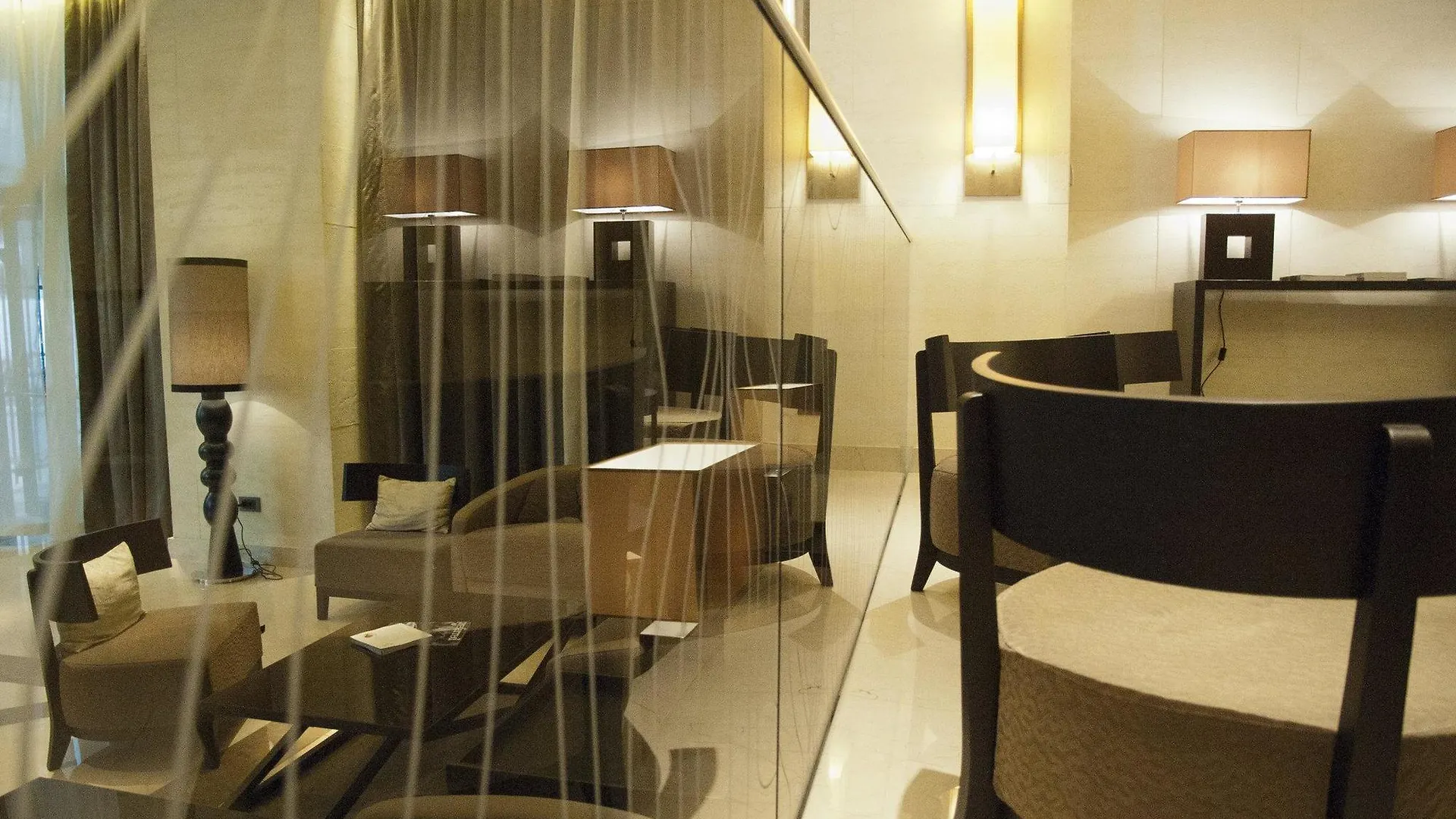 Отель Uptown Palace Милан