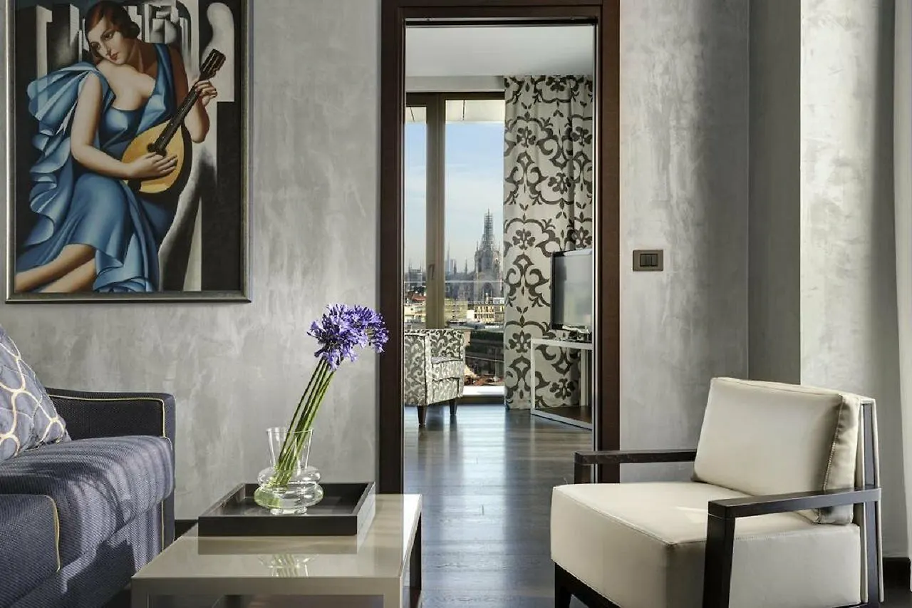 Uptown Palace Milaan Hotel